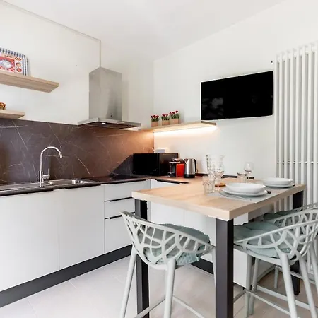 Grabbia 5 By Design